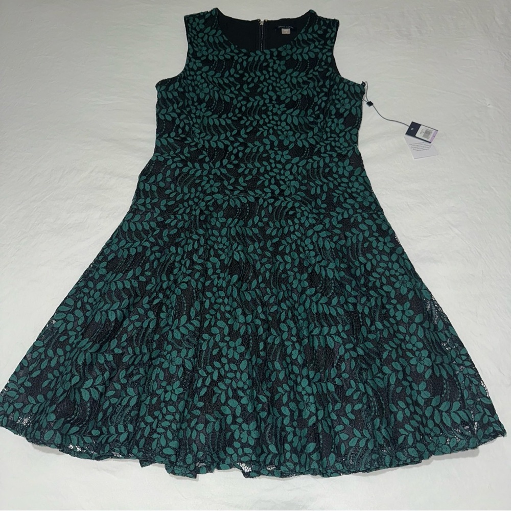 Tommy Hilfiger Lace Fit & Flare Sleeveless Black and Green Patterned Dress